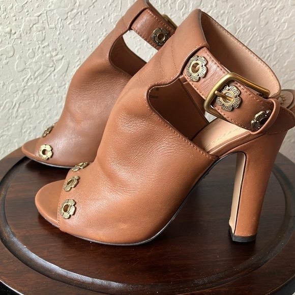Coach: Brown Eddison G2503- adjustable ankle strap- Mule Heels- 5.5 - Picture 2 of 16